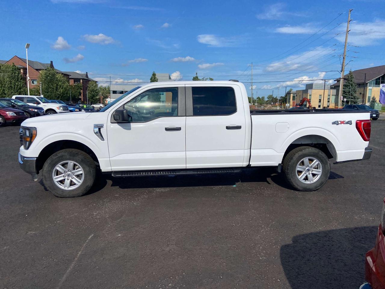 2023 Ford F-150 XLT CREW CAB 5.0L 6.5FT LONG BOX LOCKING AXLE Photo