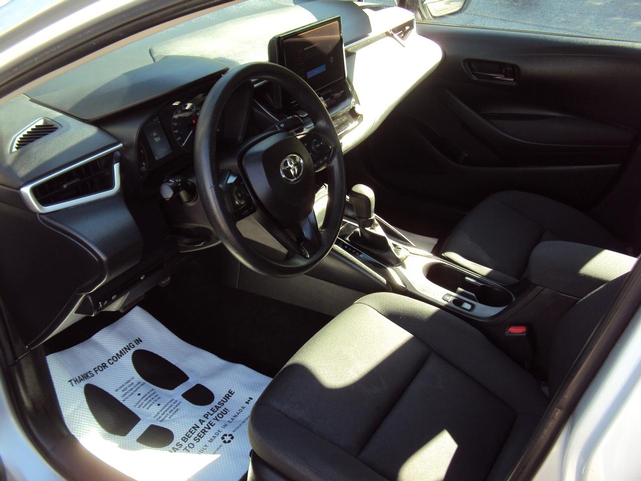 2024 Toyota Corolla LE Photo