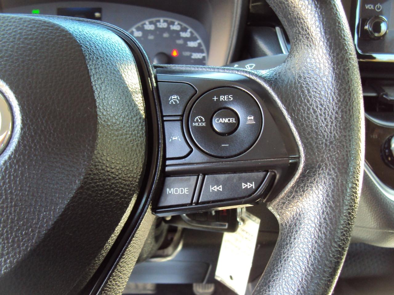 2024 Toyota Corolla LE Photo