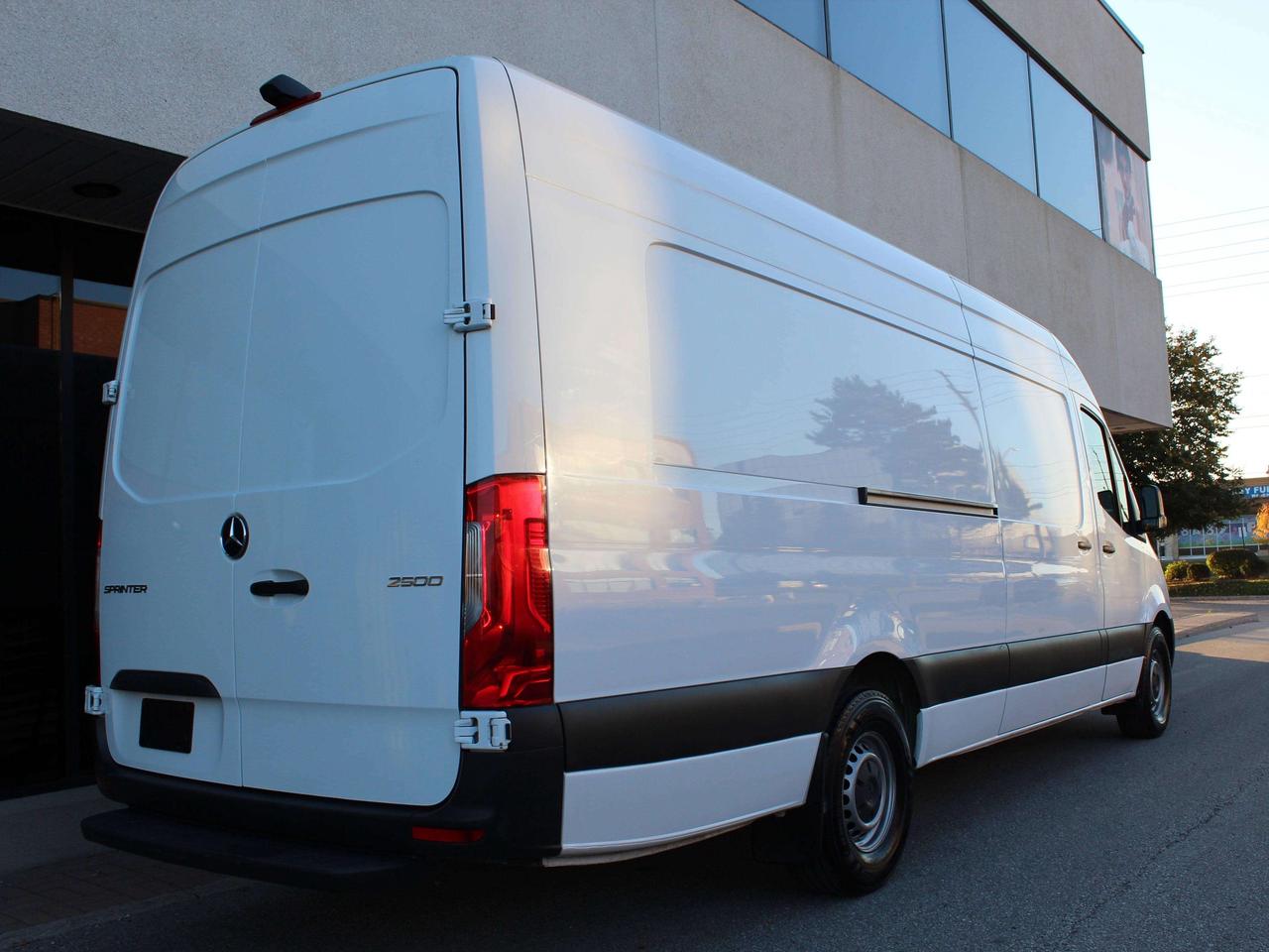 2024 Mercedes-Benz Sprinter 177" EXTRA EXTENDED - DIESEL - 3 SEATER Photo
