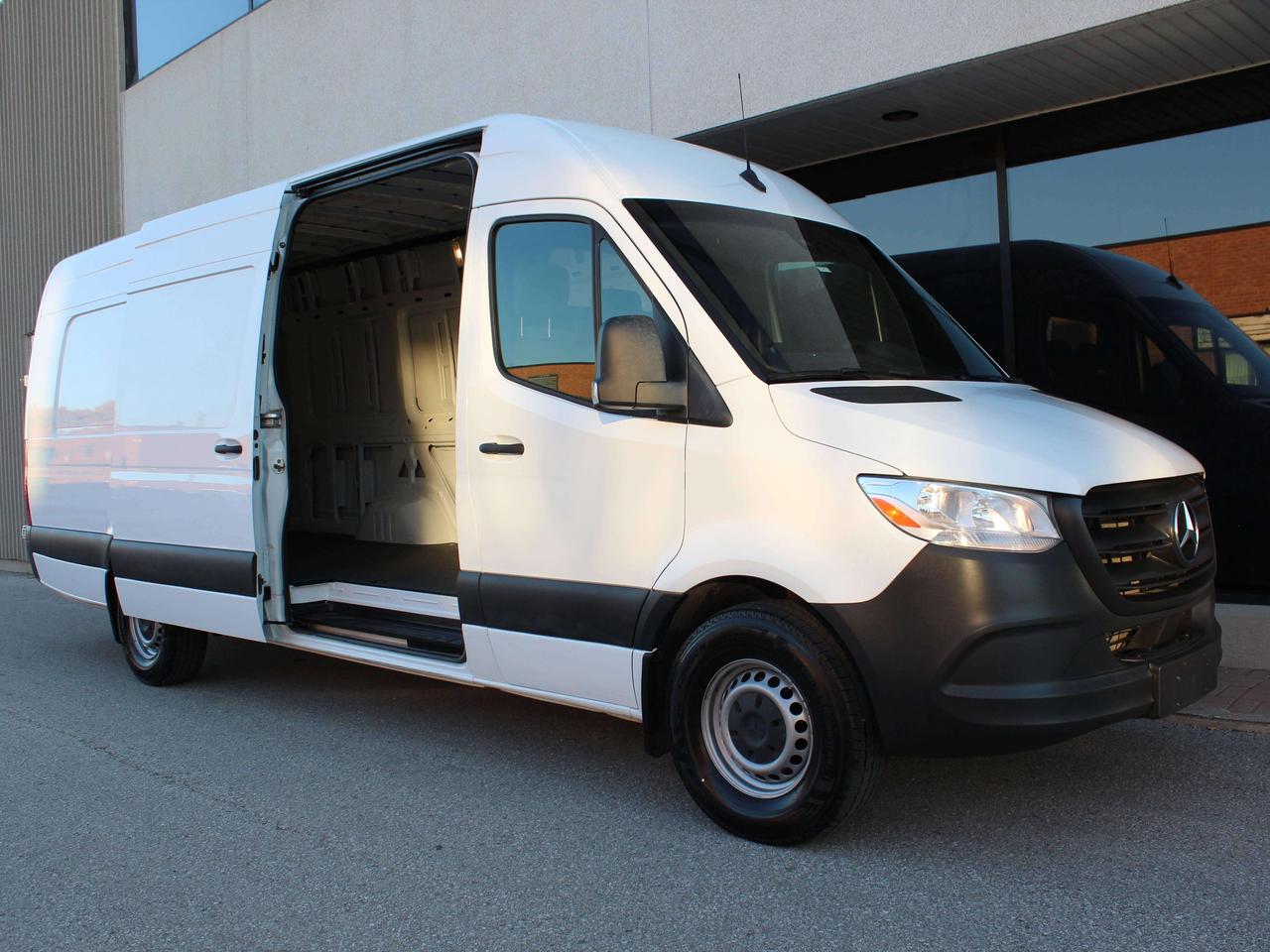 2024 Mercedes-Benz Sprinter 177" EXTRA EXTENDED - DIESEL - 3 SEATER Photo