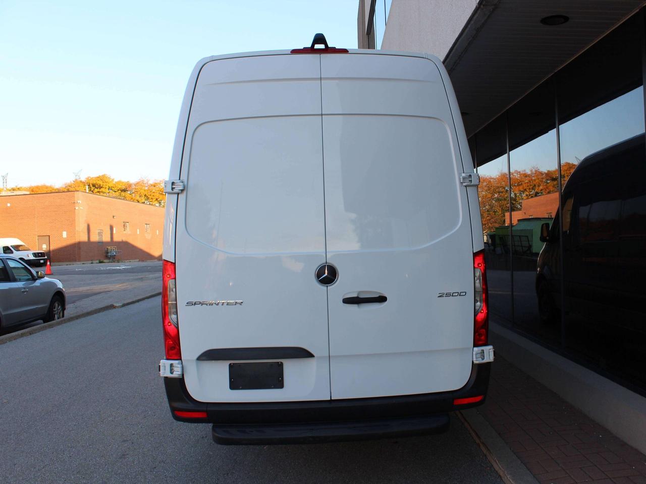 2024 Mercedes-Benz Sprinter 177" EXTRA EXTENDED - DIESEL - 3 SEATER Photo
