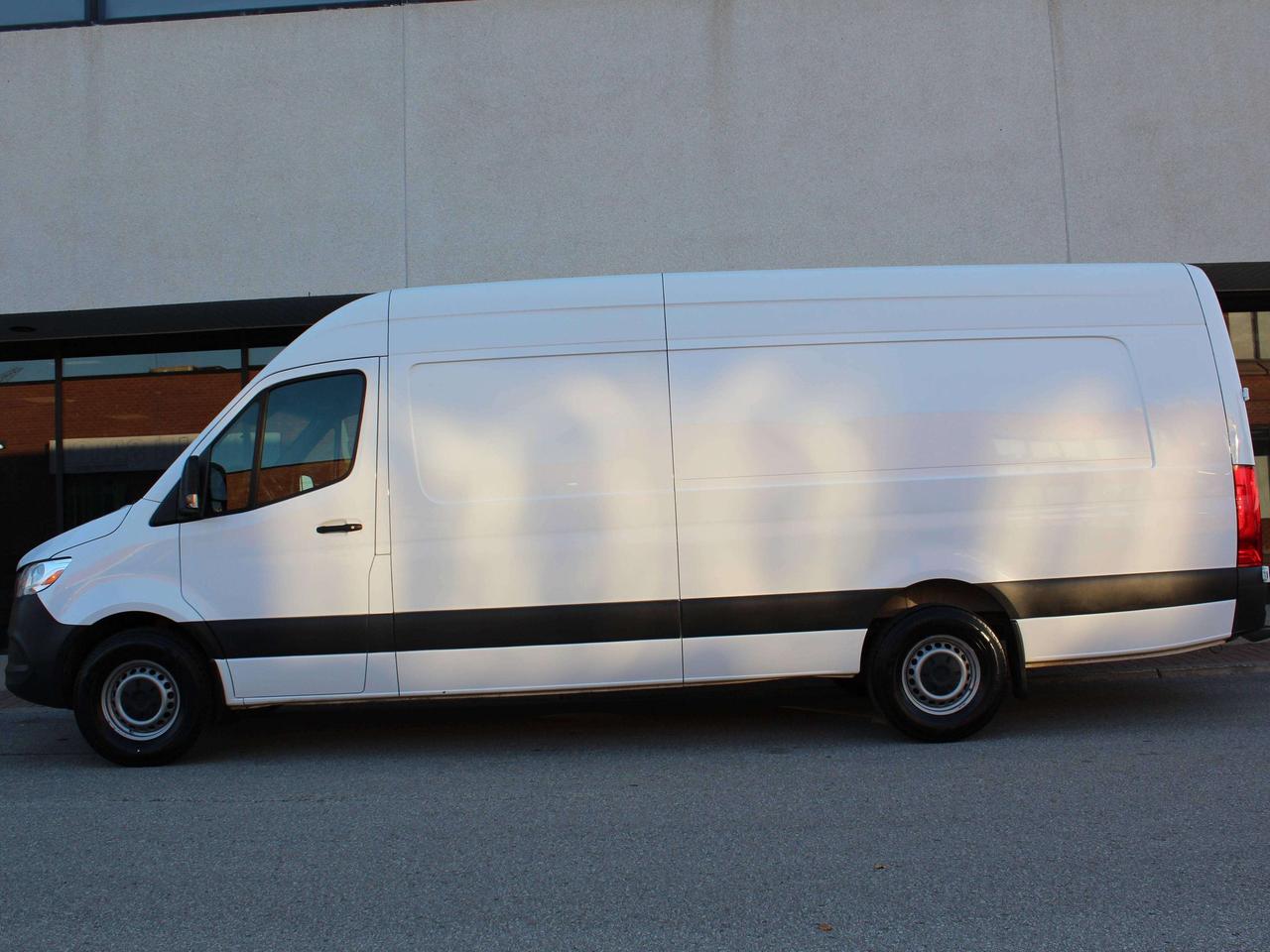 2024 Mercedes-Benz Sprinter 177" EXTRA EXTENDED - DIESEL - 3 SEATER Photo