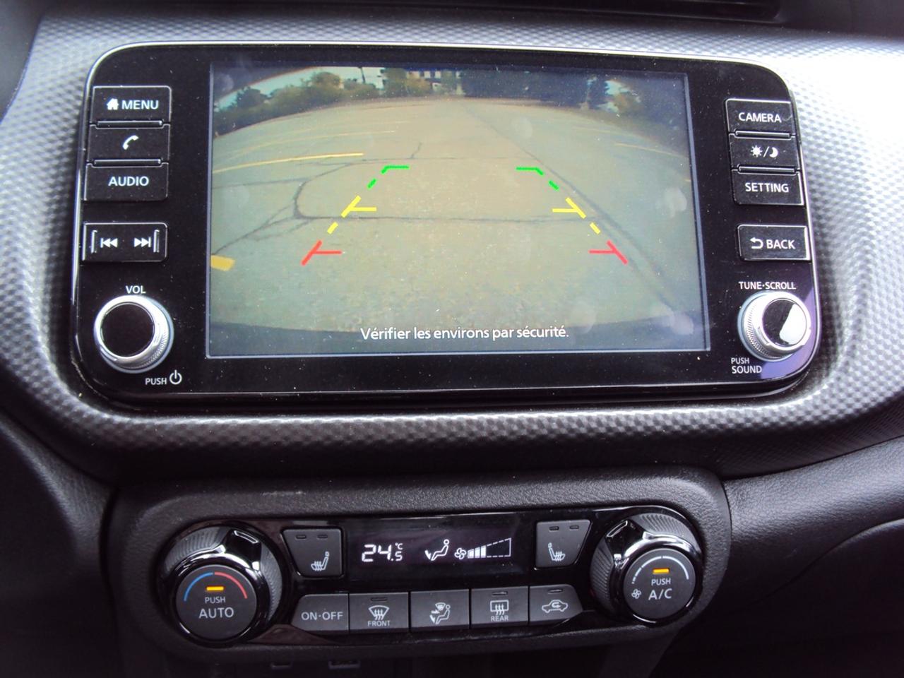2022 Nissan Kicks SV Photo
