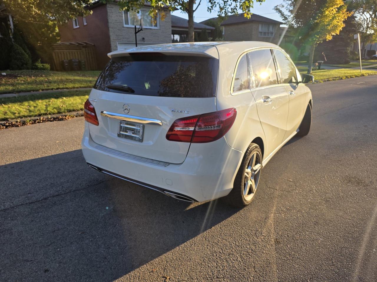 2016 Mercedes-Benz B-Class B 250 Photo