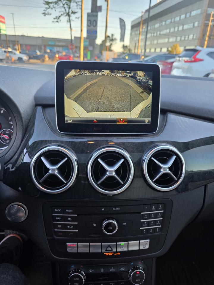 2016 Mercedes-Benz B-Class B 250 Photo