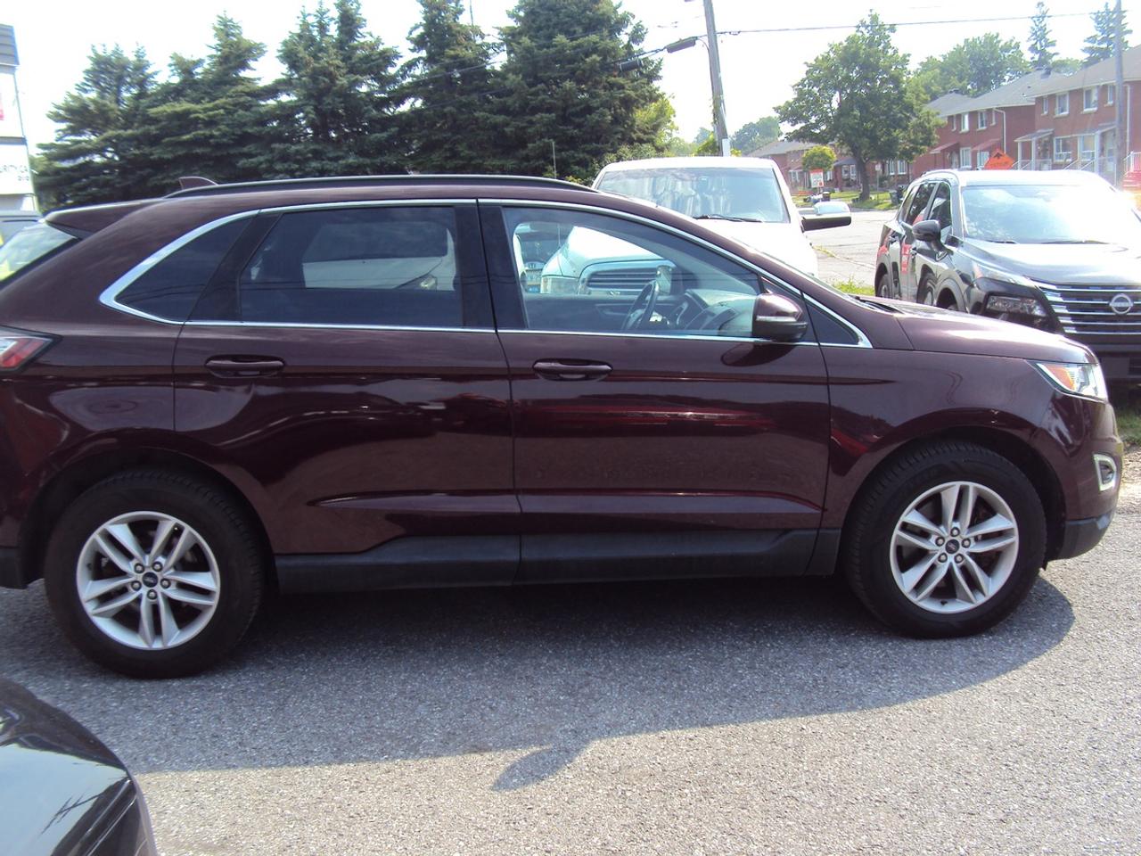 2017 Ford Edge SEL Photo