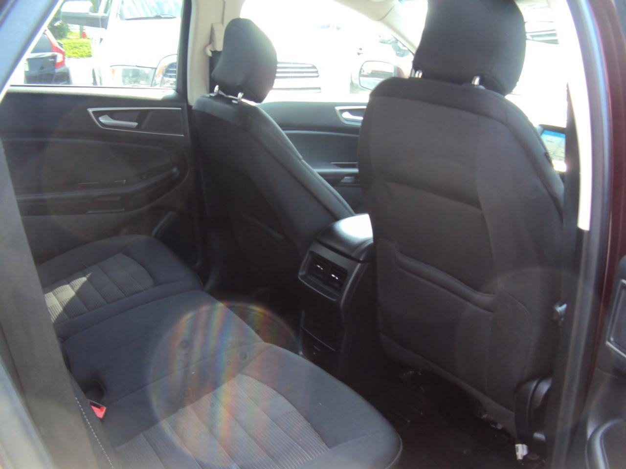 2017 Ford Edge SEL Photo