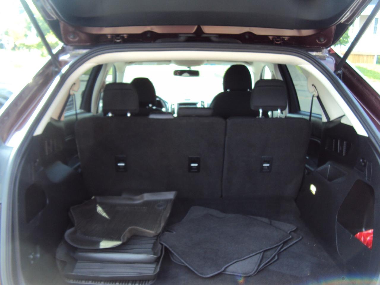 2017 Ford Edge SEL Photo
