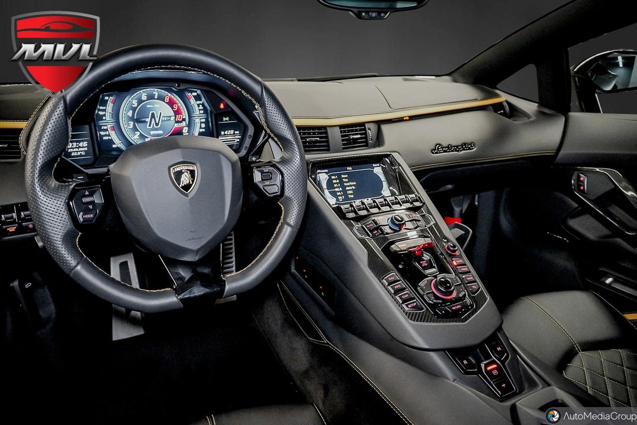2020 Lamborghini Aventador  Photo