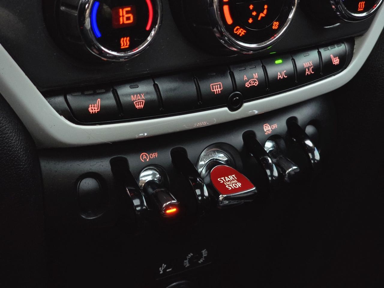 2017 MINI Countryman Cooper S Photo