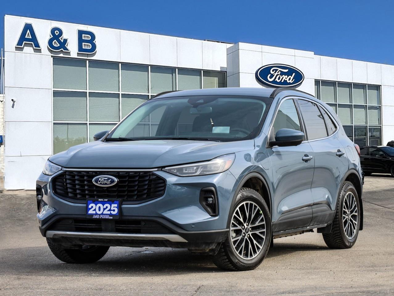 2025 Ford Escape PHEV 4dr Front-Wheel Drive Photo0