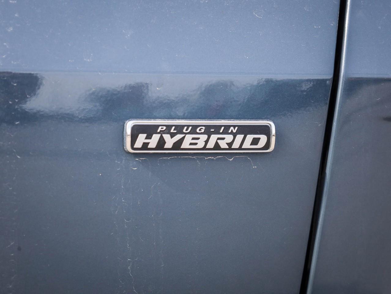 2025 Ford Escape PHEV 4dr Front-Wheel Drive Photo