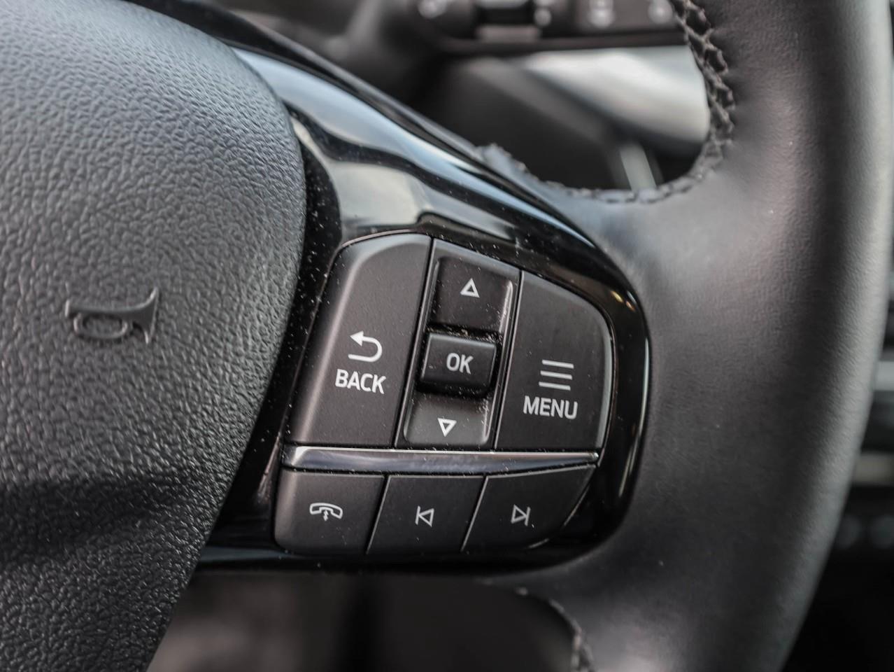 2025 Ford Escape PHEV 4dr Front-Wheel Drive Photo