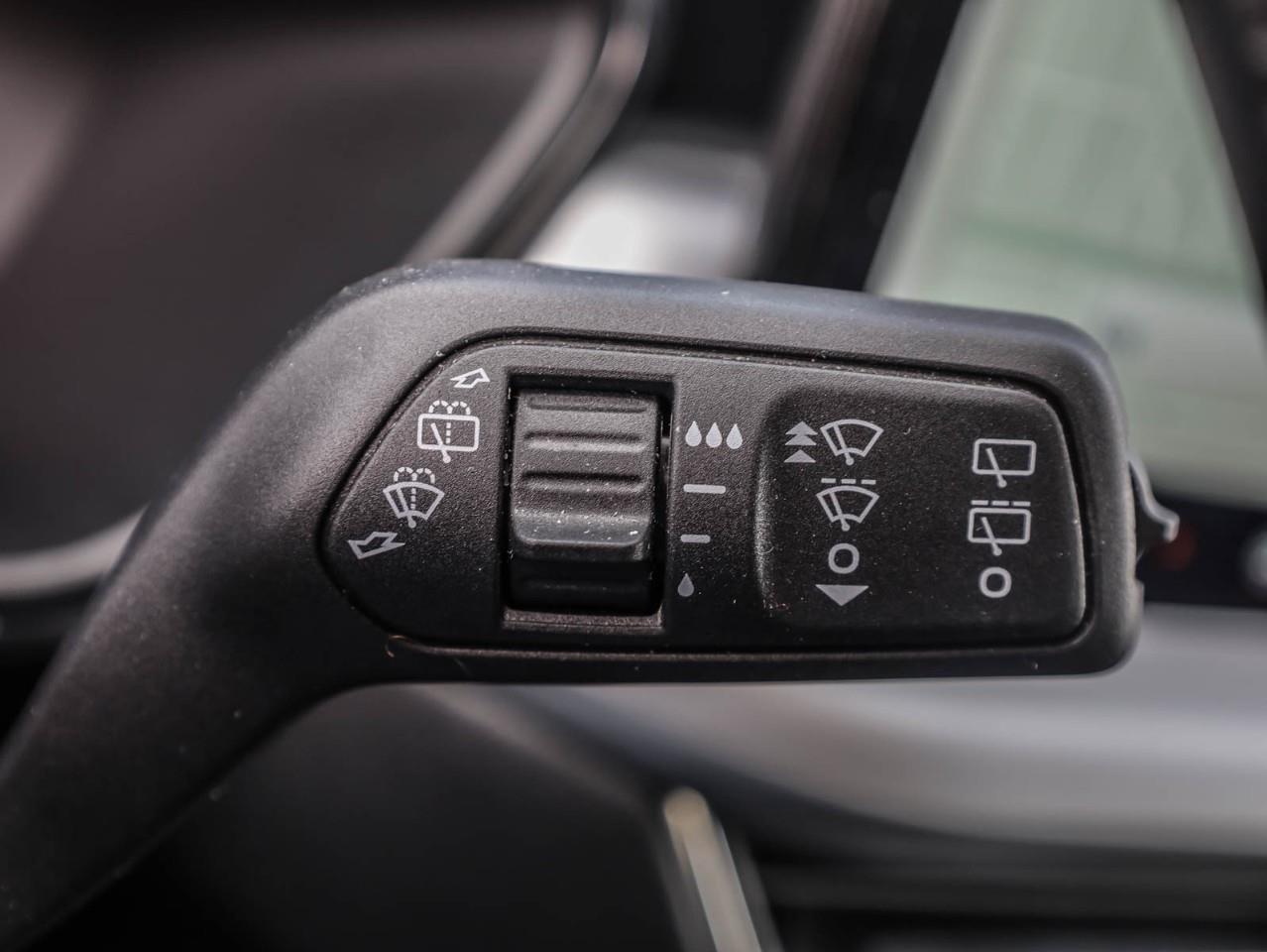 2025 Ford Escape PHEV 4dr Front-Wheel Drive Photo