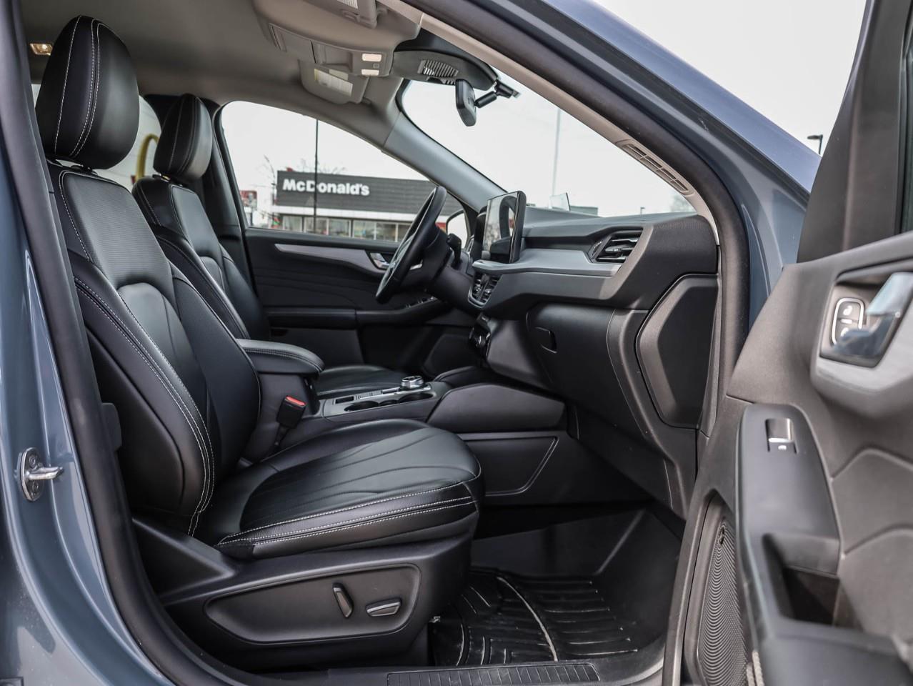 2025 Ford Escape PHEV 4dr Front-Wheel Drive Photo