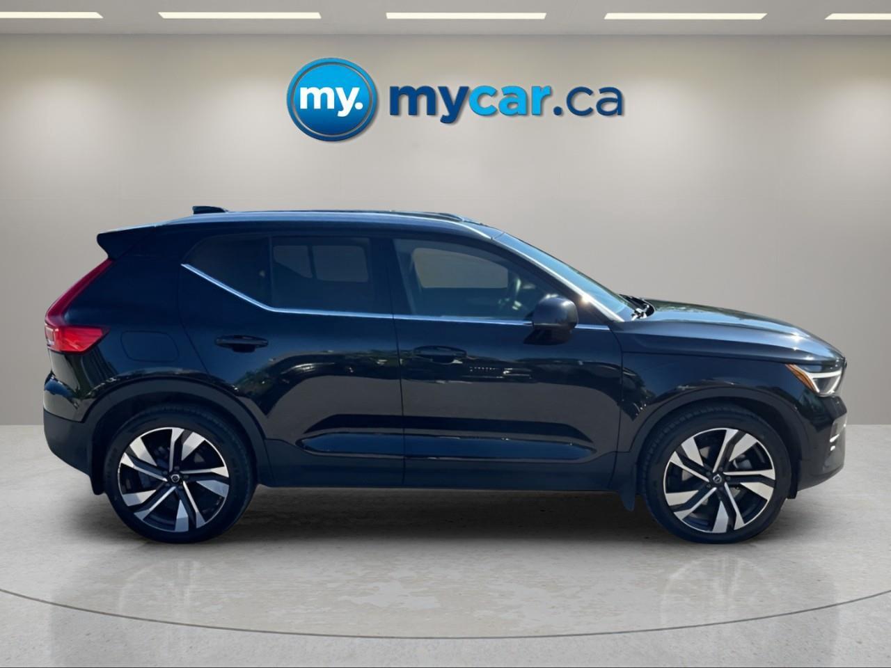 2024 Volvo XC40 B5 Ultimate Bright Theme 4dr All-Wheel Drive Sport Utility Photo