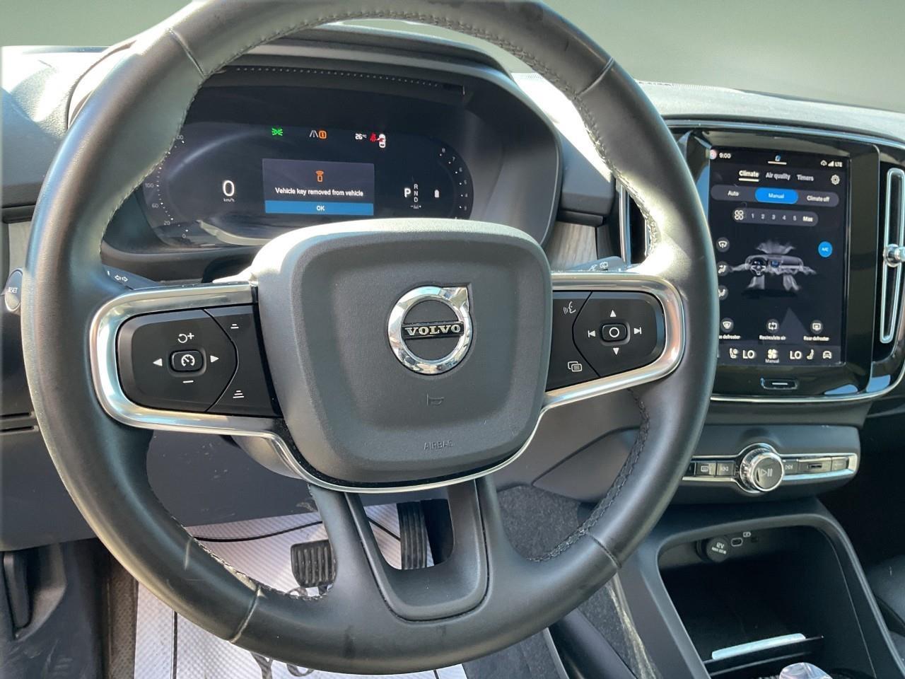 2024 Volvo XC40 B5 Ultimate Bright Theme 4dr All-Wheel Drive Sport Utility Photo