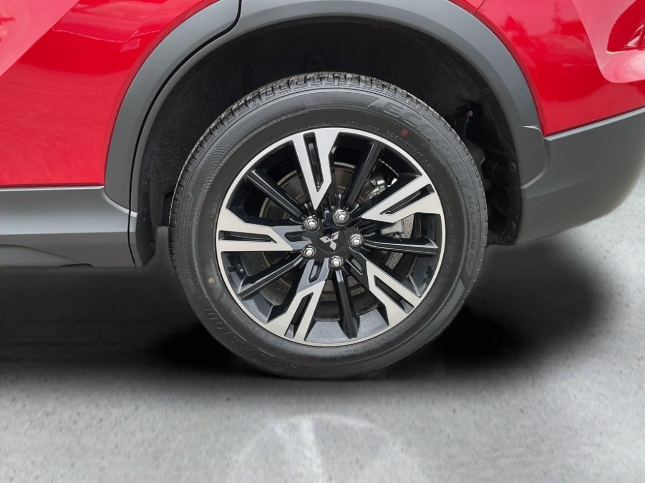 2023 Mitsubishi Eclipse Cross  Photo