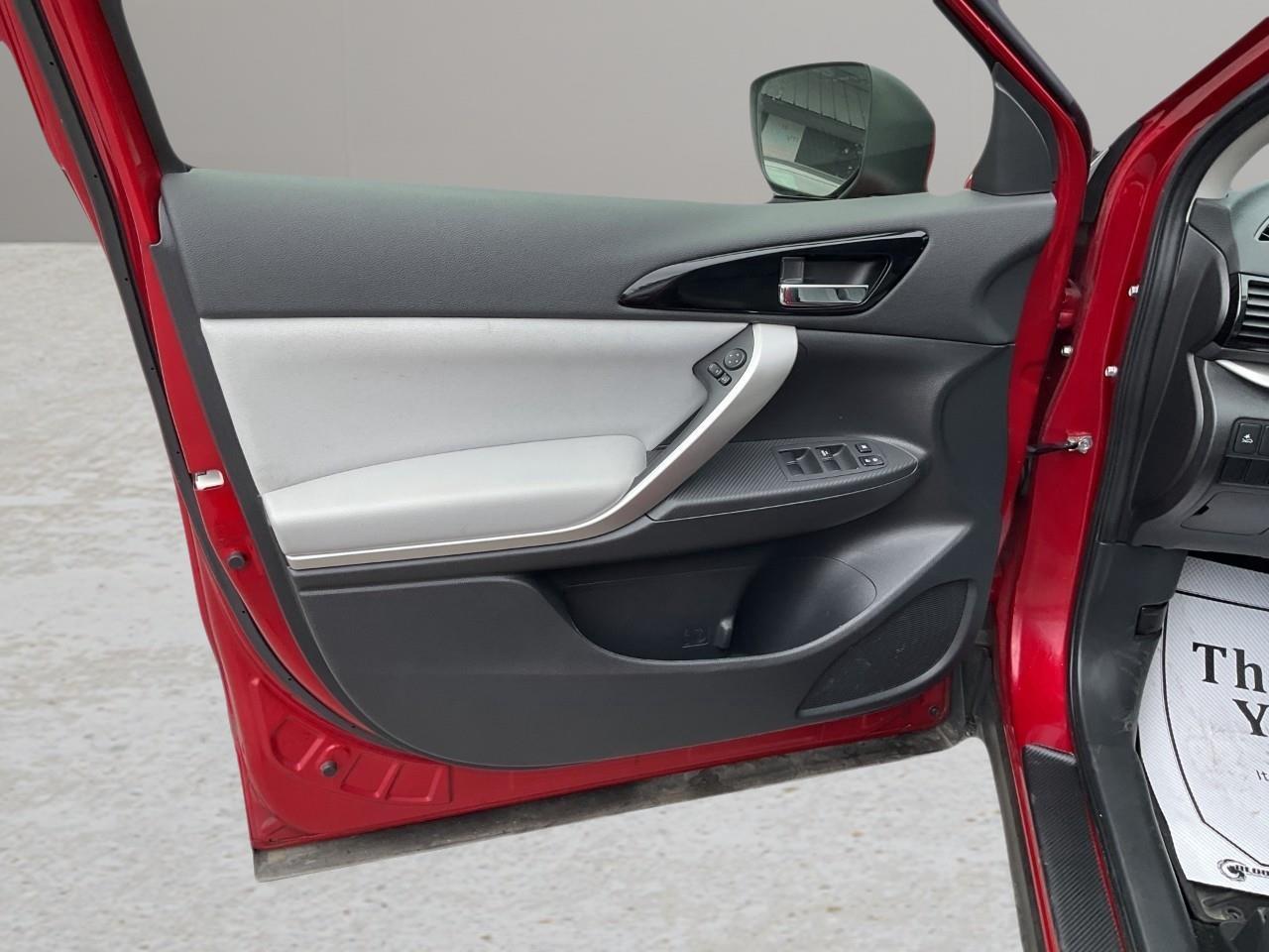 2023 Mitsubishi Eclipse Cross  Photo