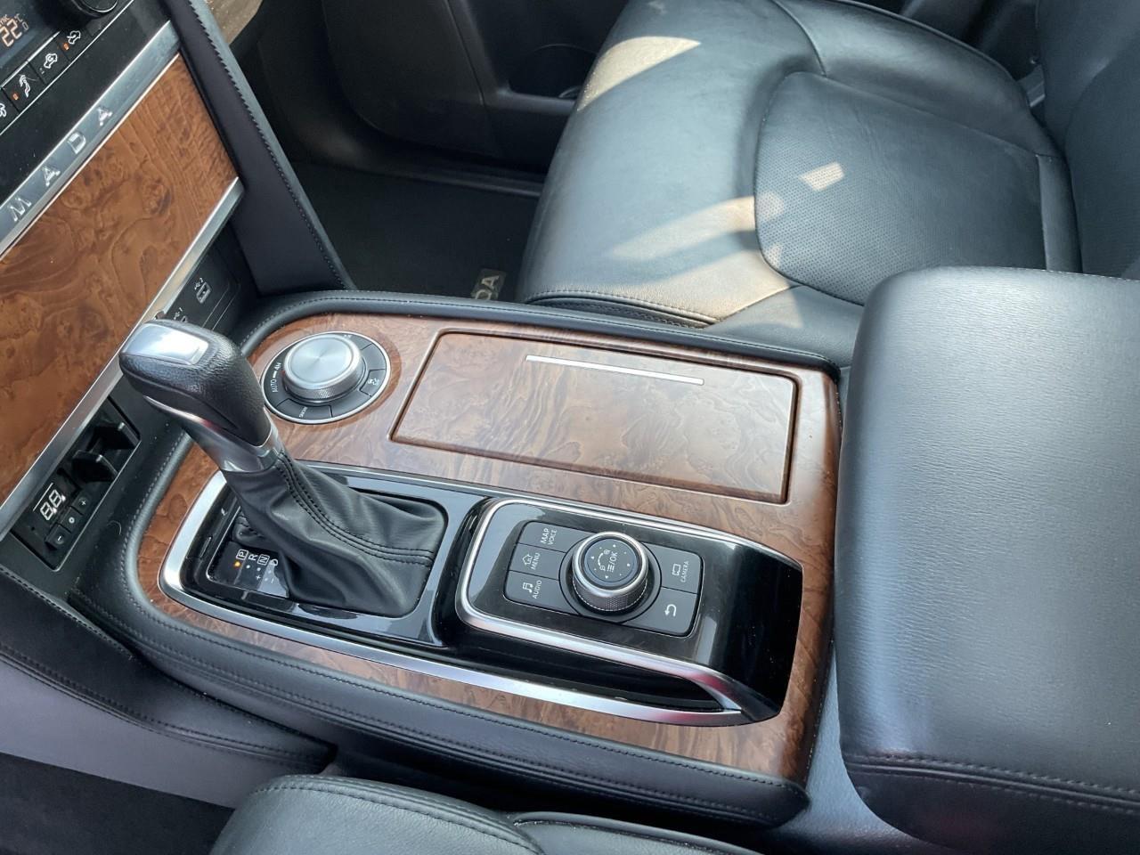 2024 Nissan Armada SL 4dr 4x4 Photo