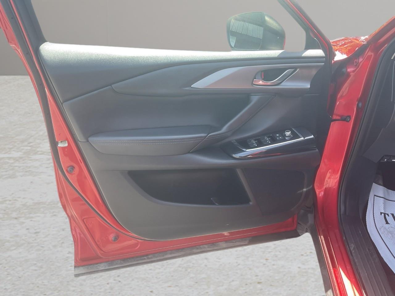2018 Mazda CX-9  Photo