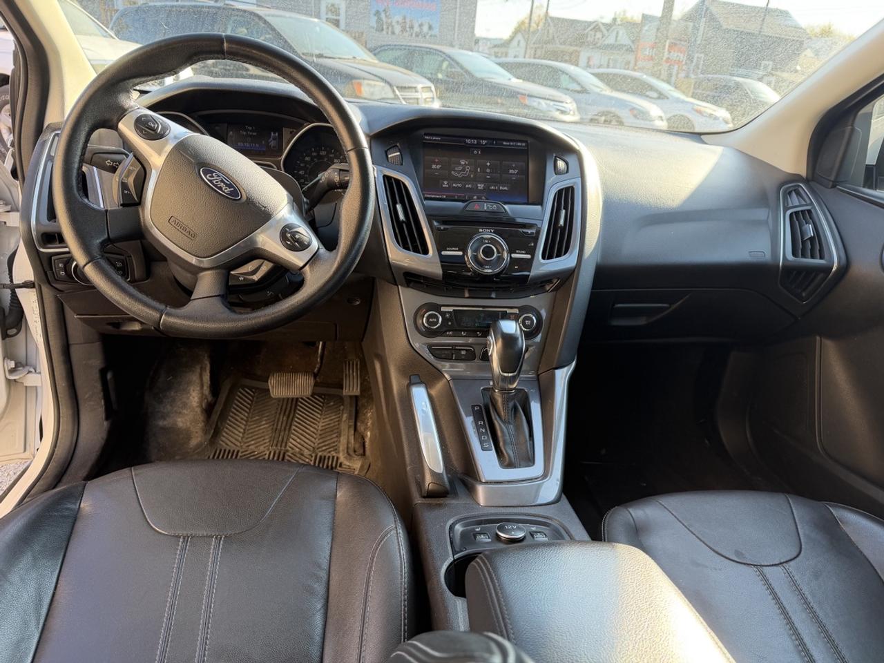 2013 Ford Focus Titanium Photo