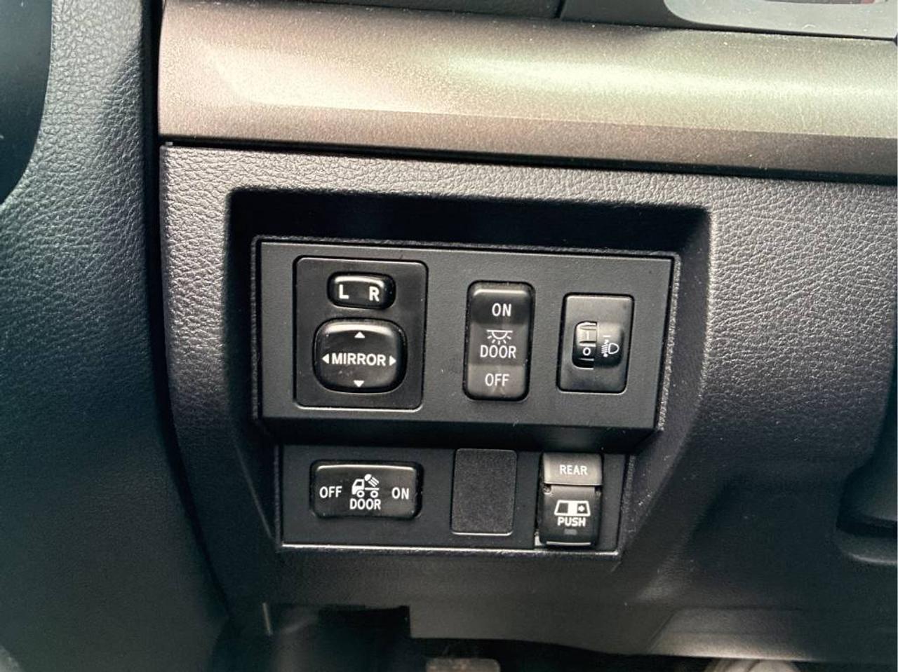 2014 Toyota Tundra SR Photo
