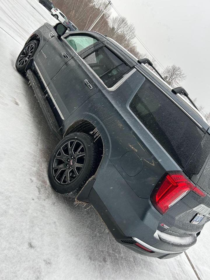2021 GMC Yukon XL SLT 4X4 Photo