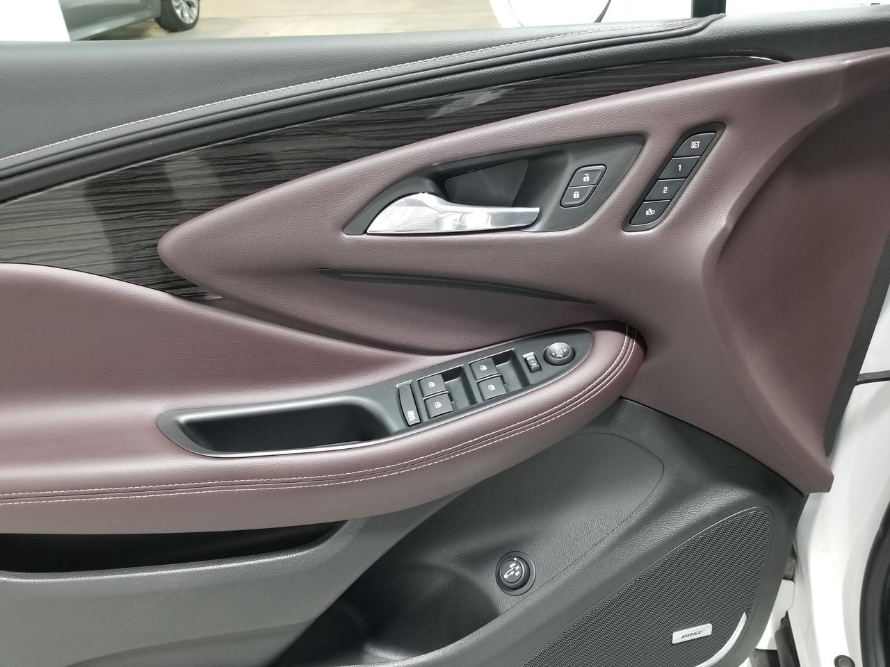 2018 Buick Envision Premium II All-Wheel Drive Photo