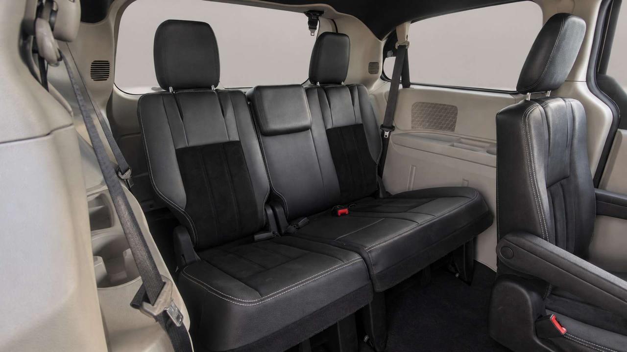 2016 Dodge Grand Caravan SXT Photo