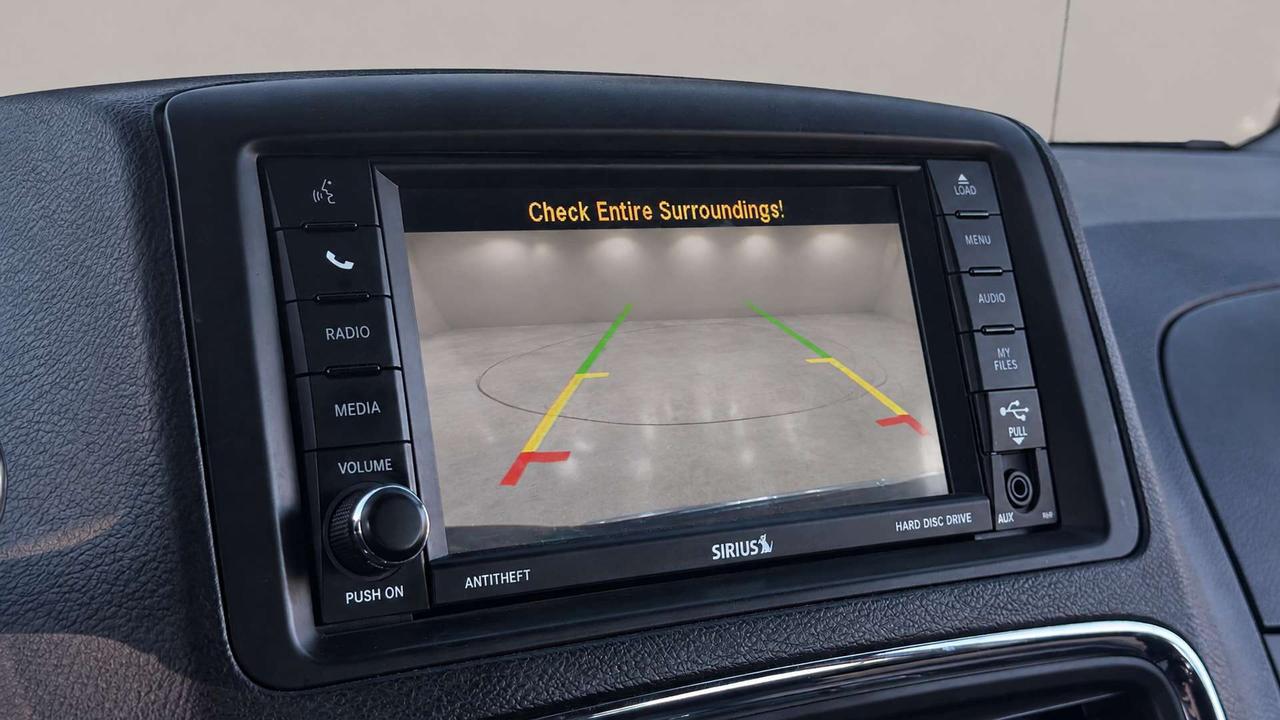 2016 Dodge Grand Caravan SXT Photo