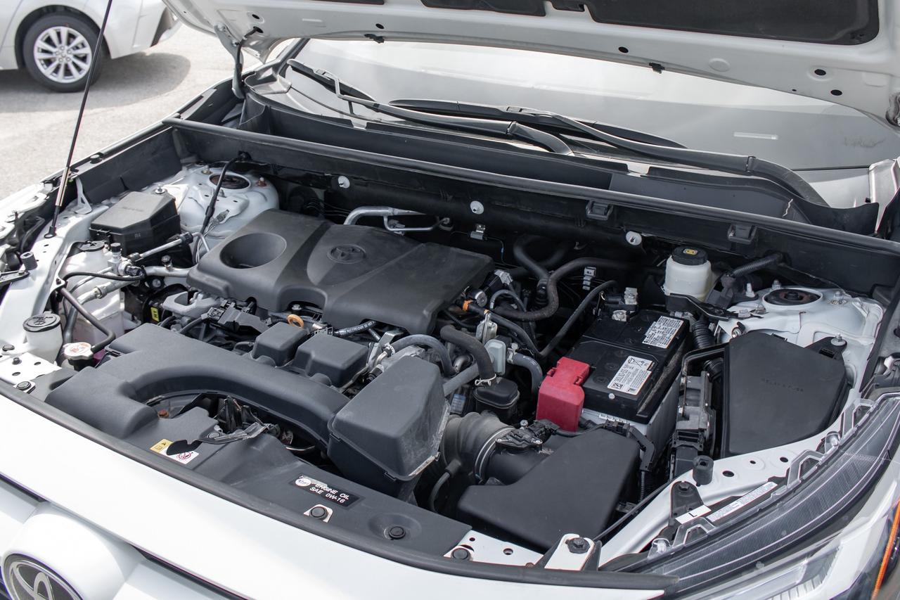 2022 Toyota RAV4 XLE 4dr All-wheel Drive Photo