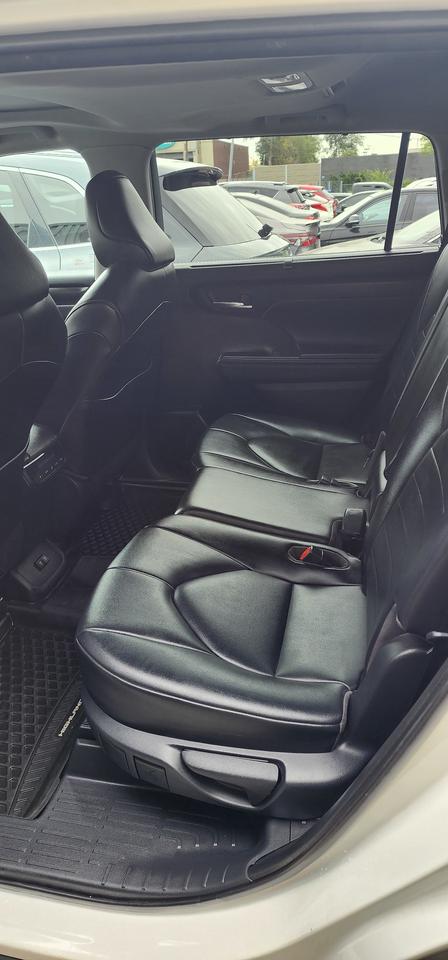 2020 Toyota Highlander XLE Photo