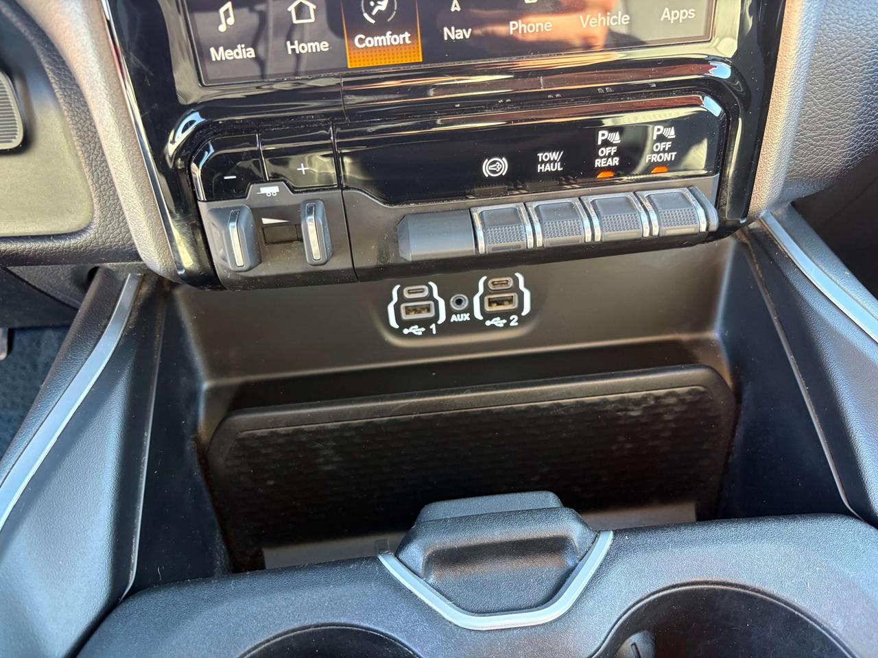 2023 RAM 2500 Big Horn - htd seat/wheel - tow pkg Photo