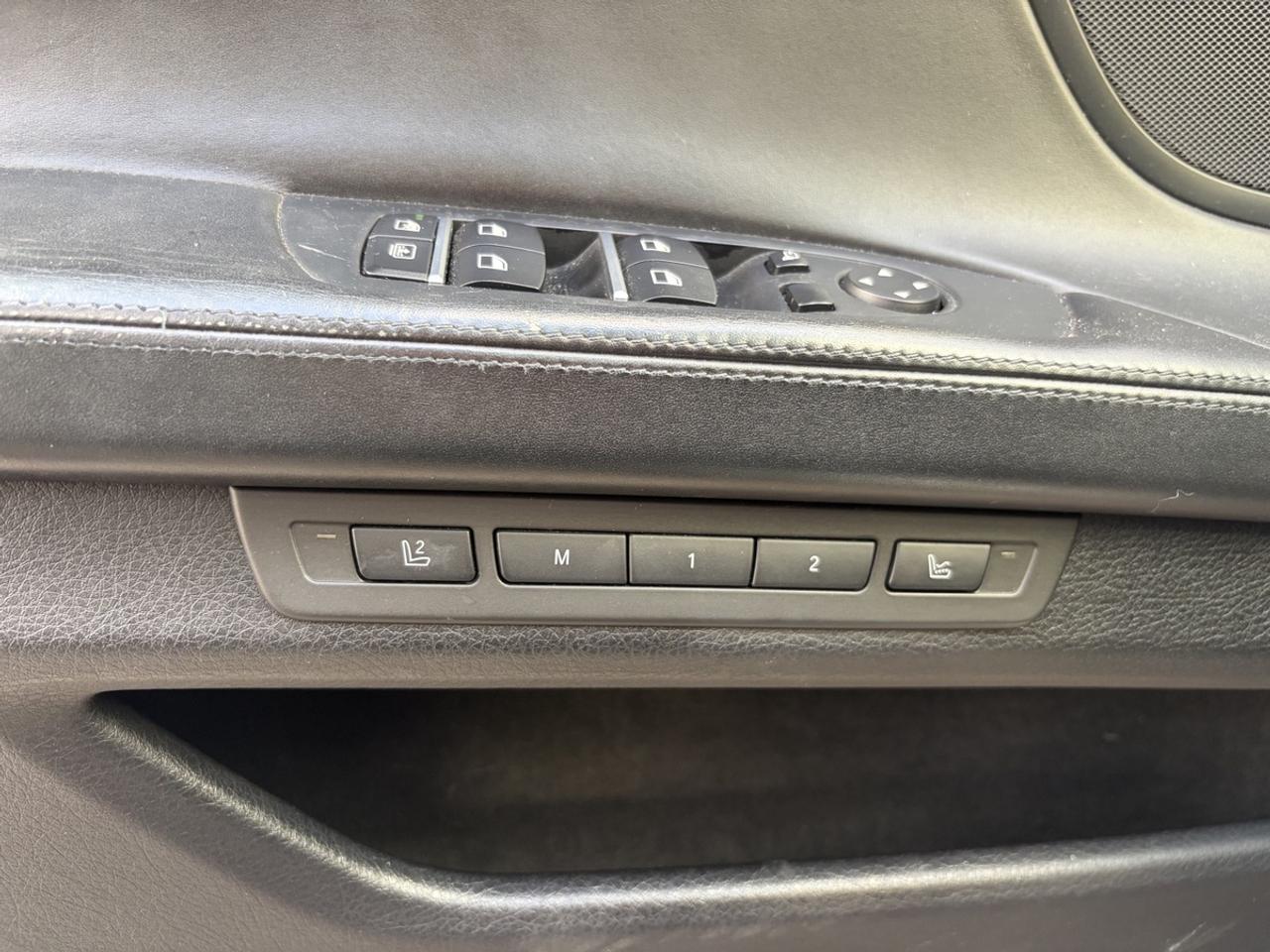 2012 BMW 750 LI Photo