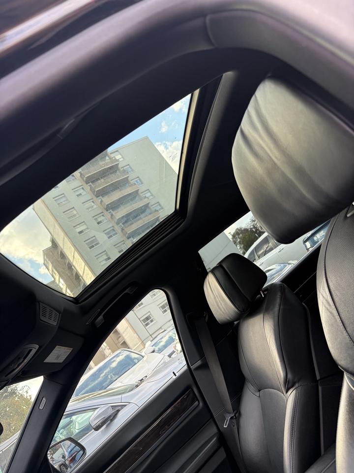2012 BMW 750 LI Photo