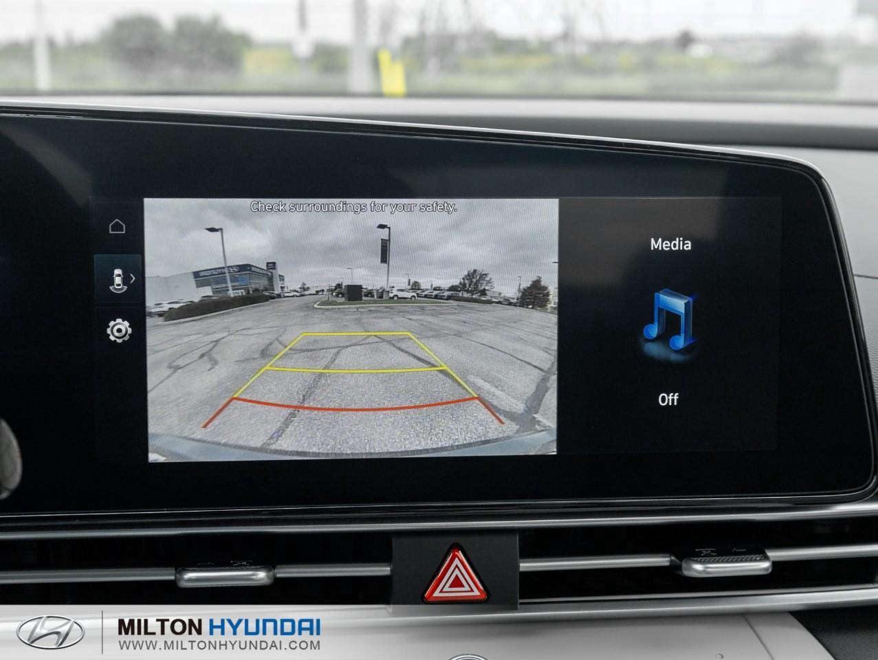 2026 Hyundai Elantra HEV Luxury 4dr Sedan Photo