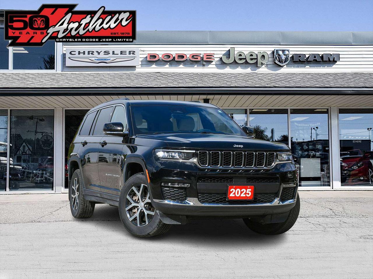 2025 Jeep Grand Cherokee LIMITED L PANO ROOF 2ND ROW BENCH Photo