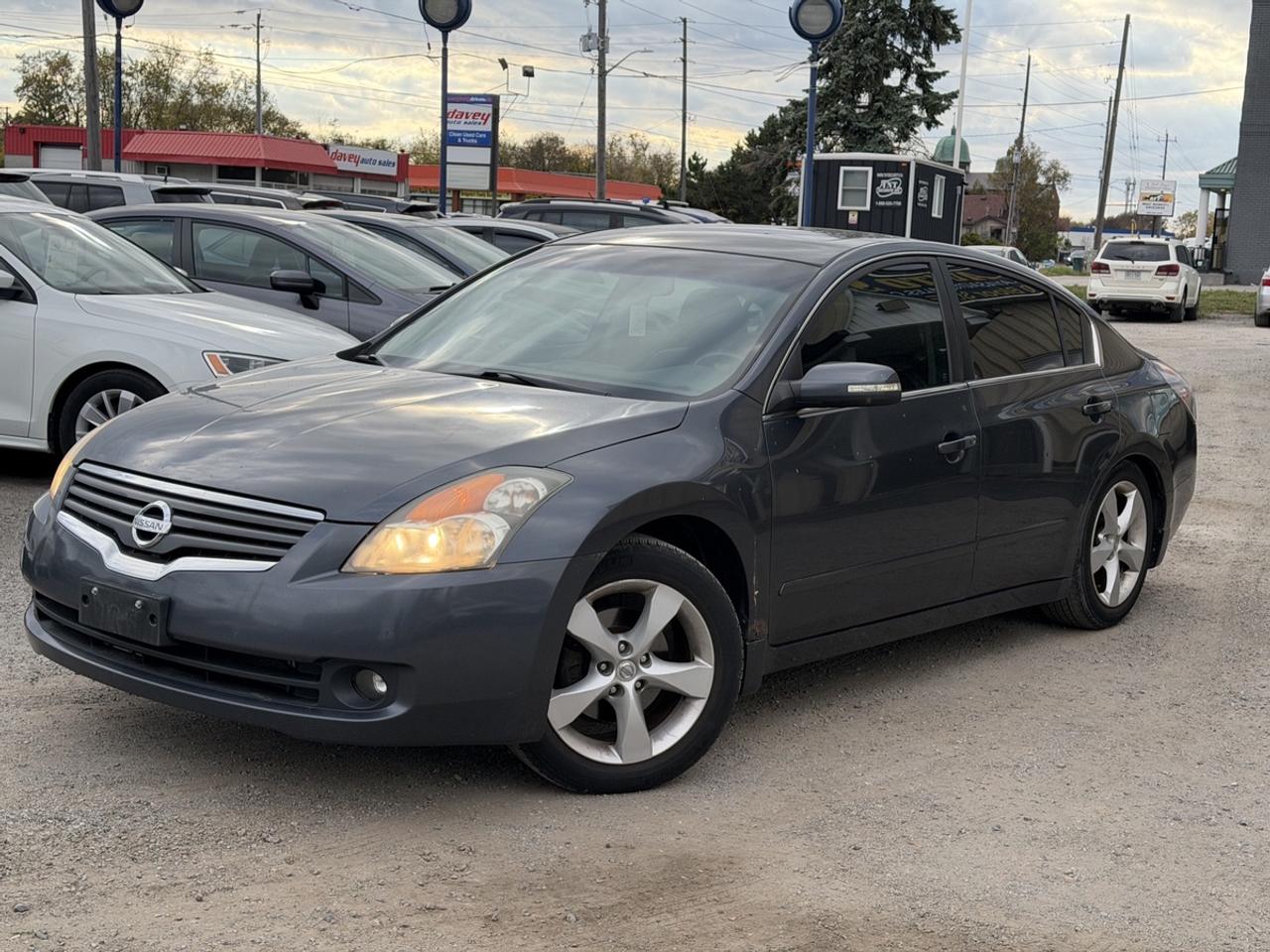 2007 Nissan Altima 3.5 SE Photo