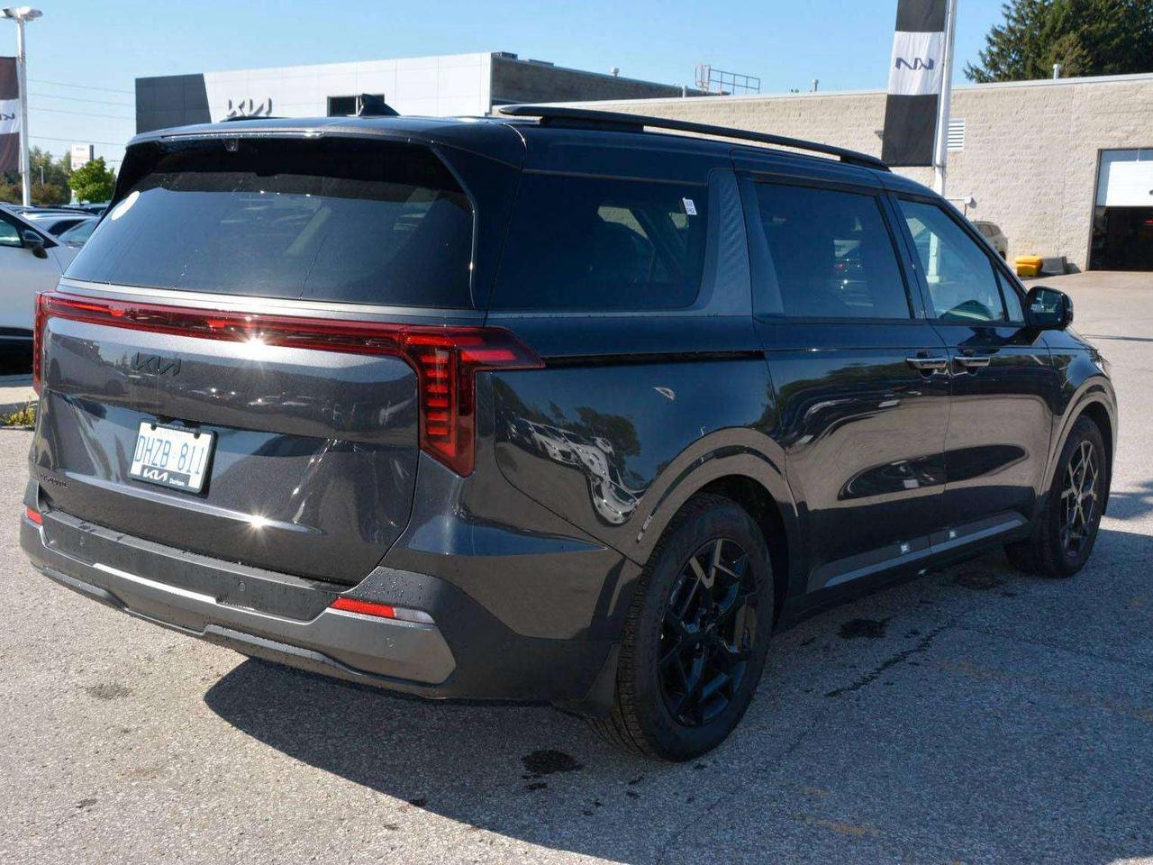 2026 Kia Carnival SX Photo