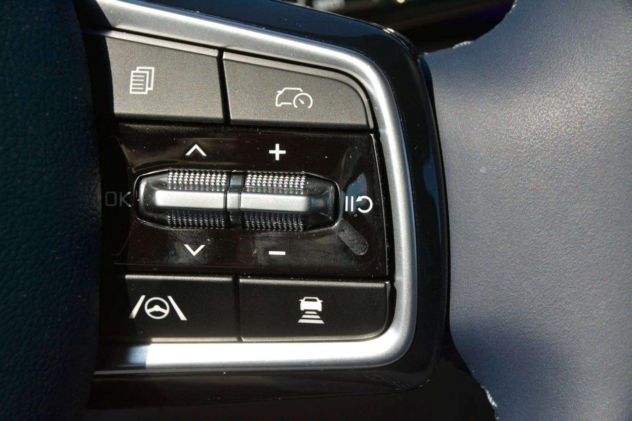 2026 Kia Carnival SX Photo