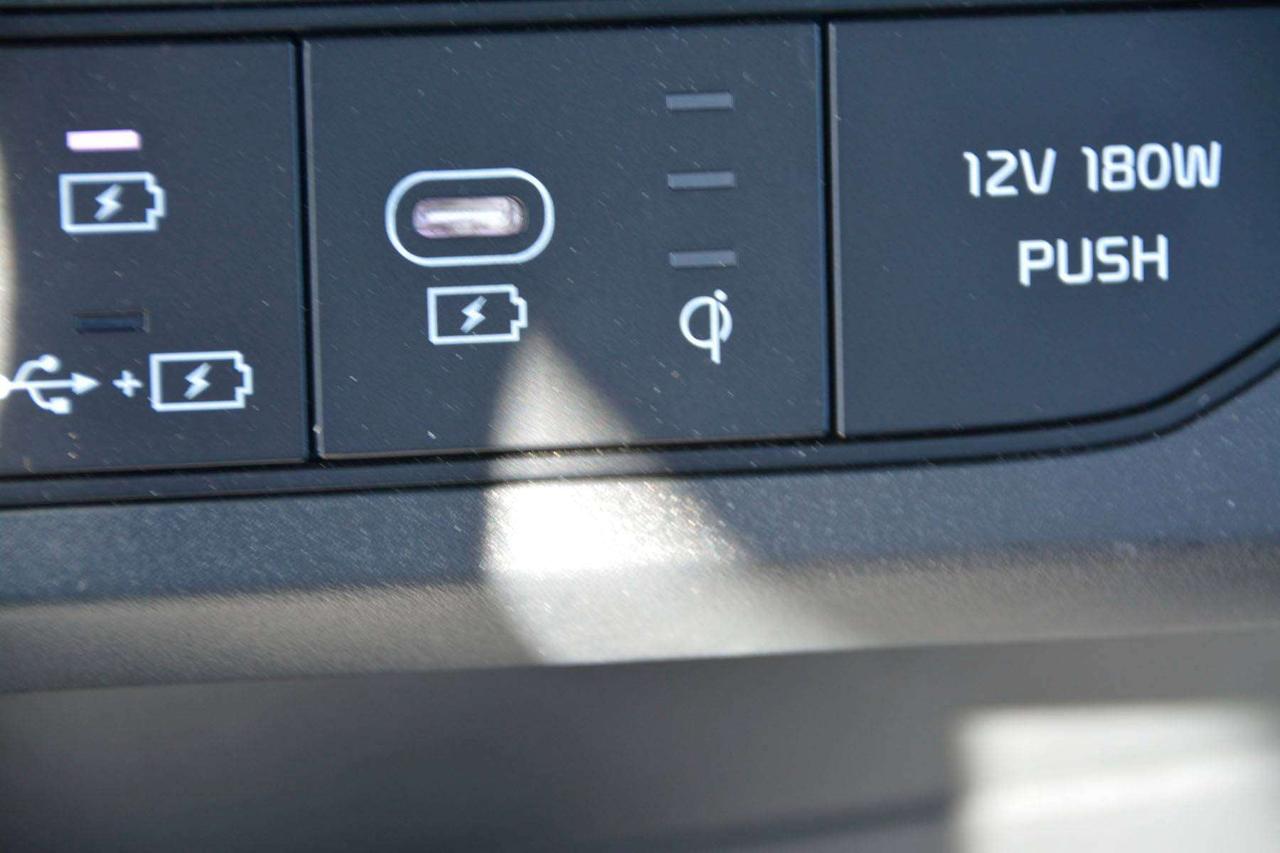 2026 Kia Carnival SX Photo