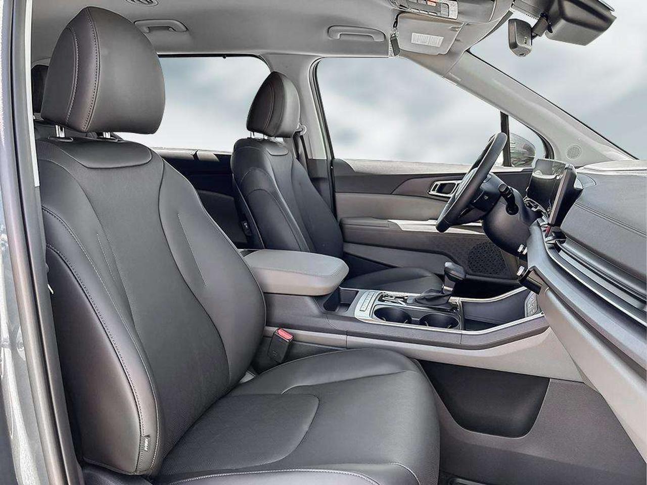 2026 Kia Carnival EX Photo