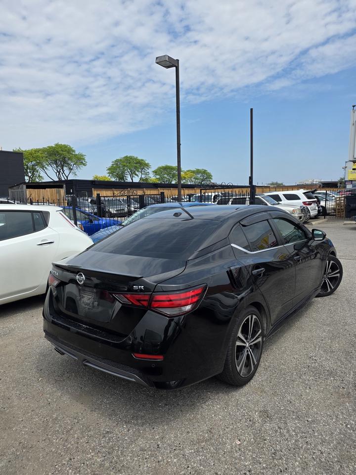 2020 Nissan Sentra SR Photo