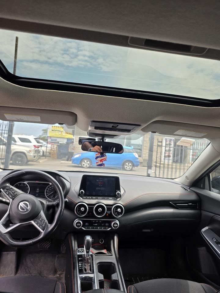 2020 Nissan Sentra SR Photo