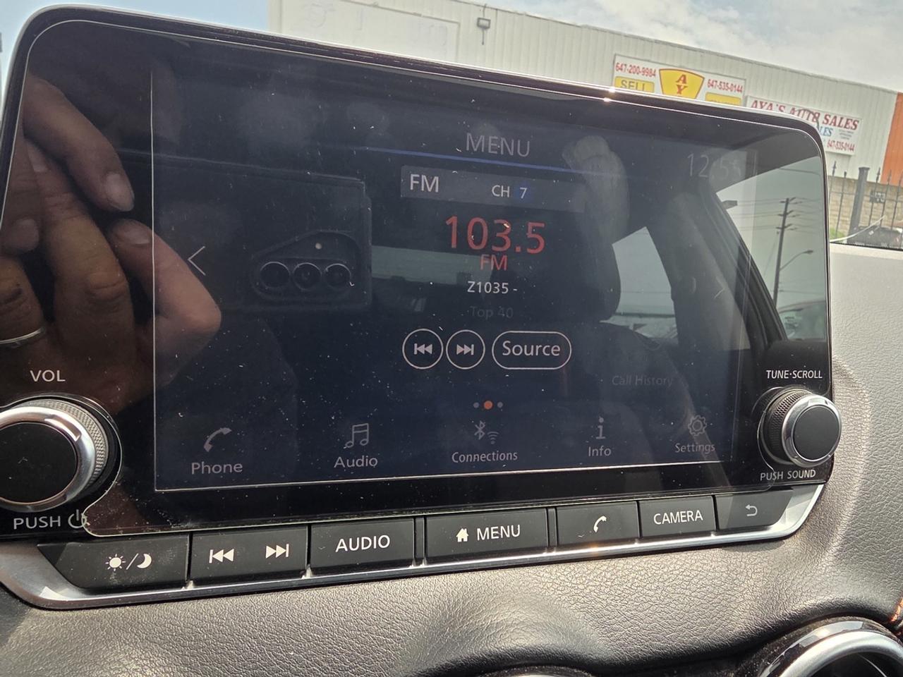 2020 Nissan Sentra SR Photo