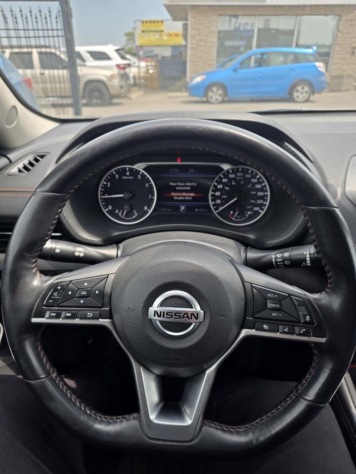 2020 Nissan Sentra SR Photo
