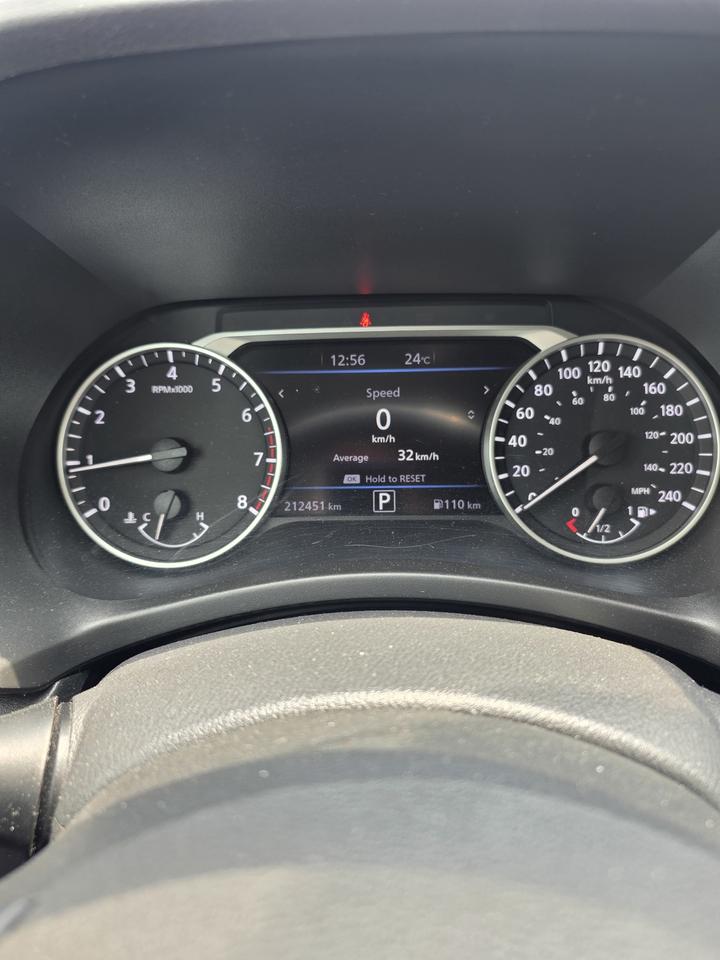 2020 Nissan Sentra SR Photo