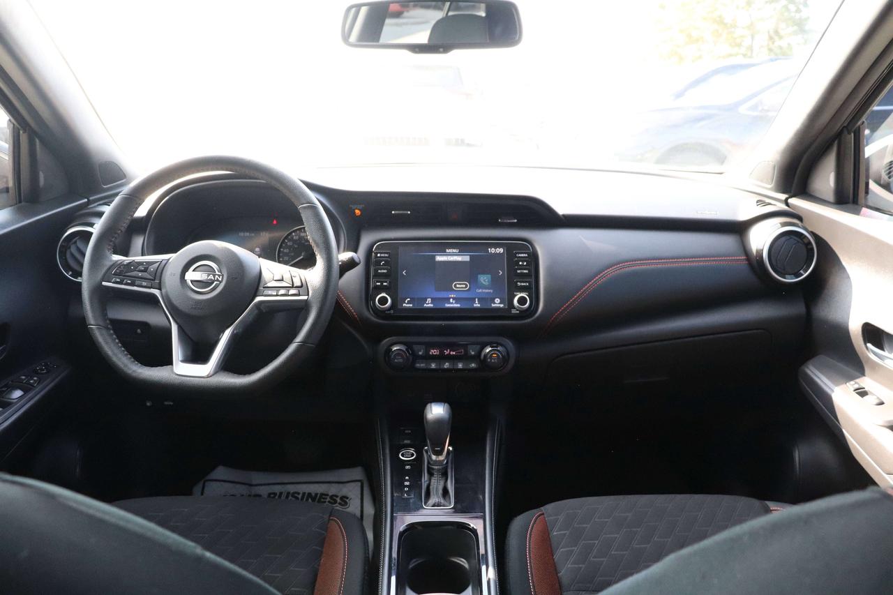 2023 Nissan Kicks ONE OWNER NO ACCIDENTS CARPLAY REMOTESTART Photo
